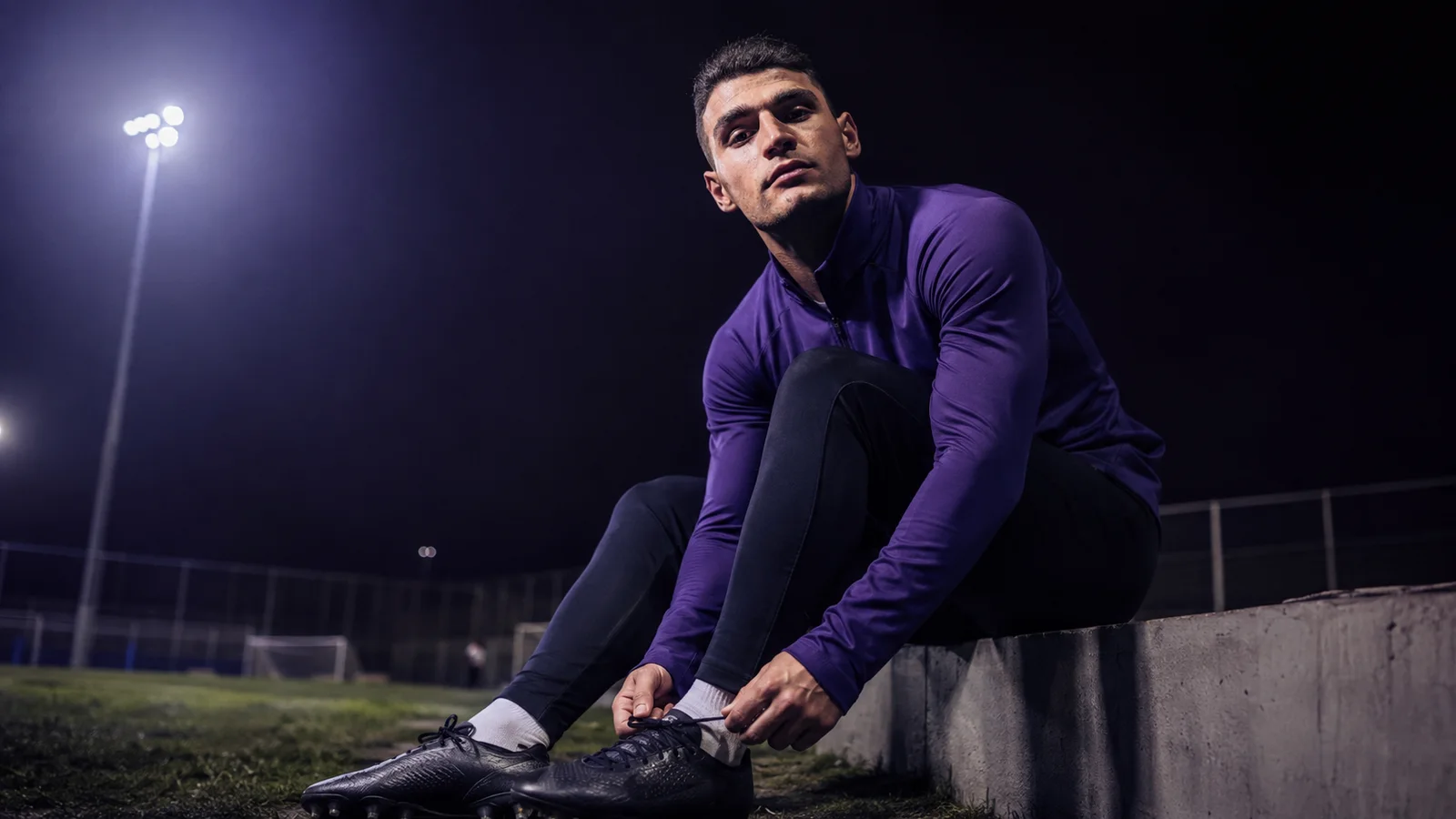 Illustrazione realizzata con IA per la notizia di mercato su Ilias Koutsoupias e RSC Anderlecht